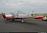 Hispano_HA-200A_Saeta_1.jpg