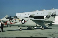 F-8J_Crusader_1.jpg