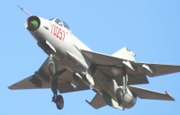 Chengdu_J-7E_1.jpg