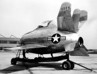 XF-85_Goblin_3.jpg